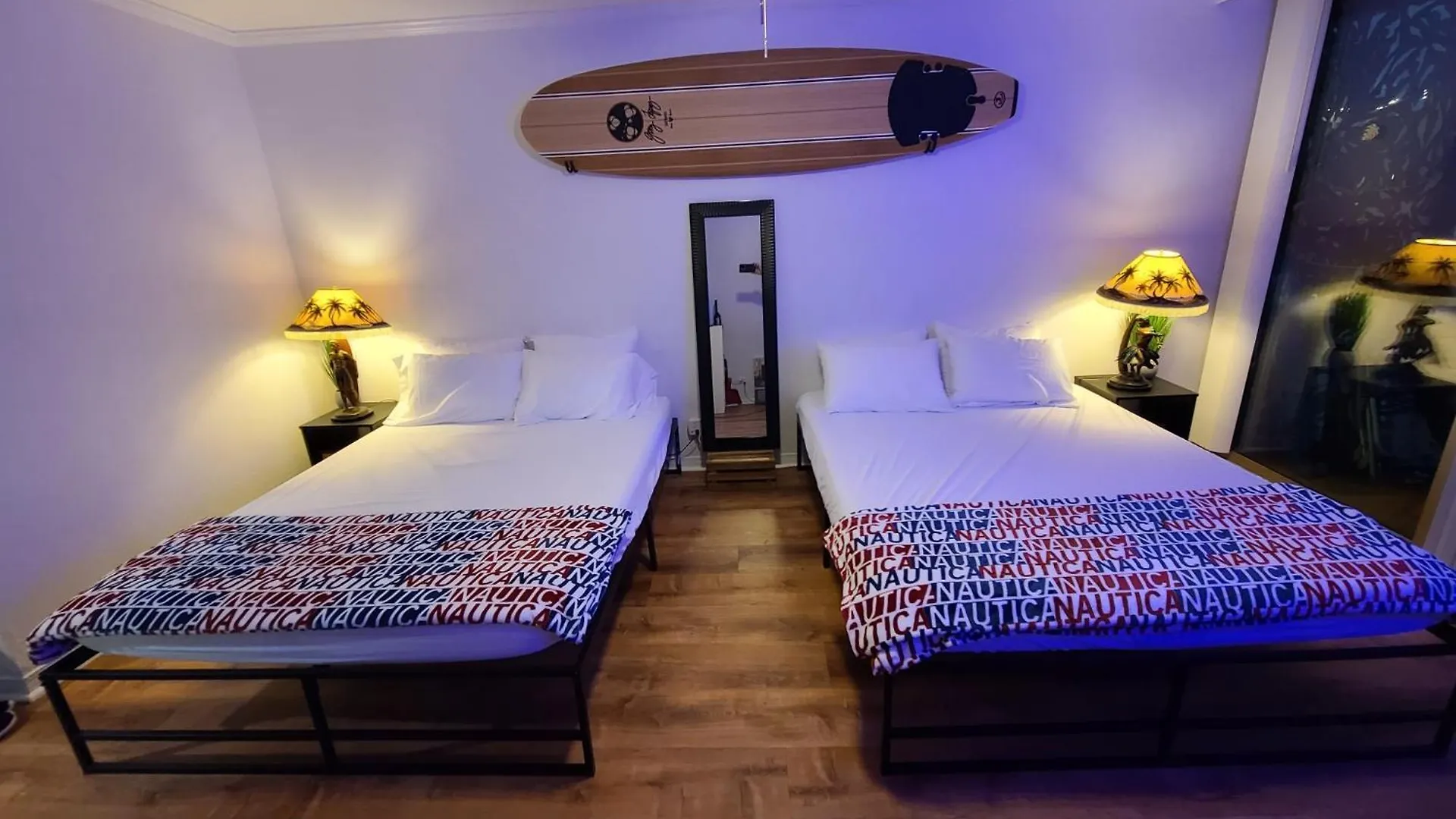 호텔 Private Owned Studio At Luana Hotel, Partial Ocean & City View, Flat Rate, No Resort Fee! 호놀룰루