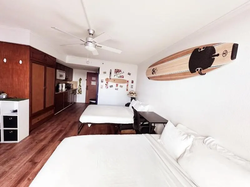Private Owned Studio At Luana Hotel, Partial Ocean & City View, Flat Rate, No Resort Fee! 호놀룰루